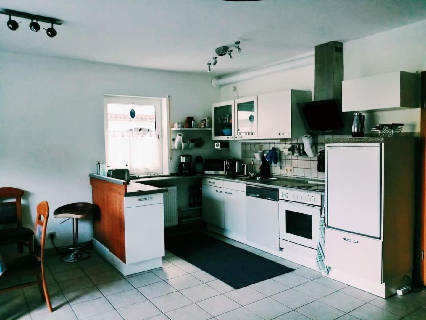 Apartamento 76 qm Whg im EG Haus-Wohlfühloase vor der Haustür Gladenbach Exterior foto